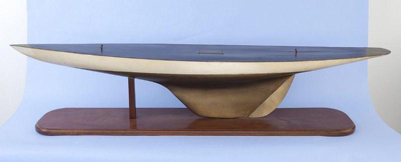 Full Hull Model of Yacht "Columbia" Attributed to Gustav Graham, American circa 1899